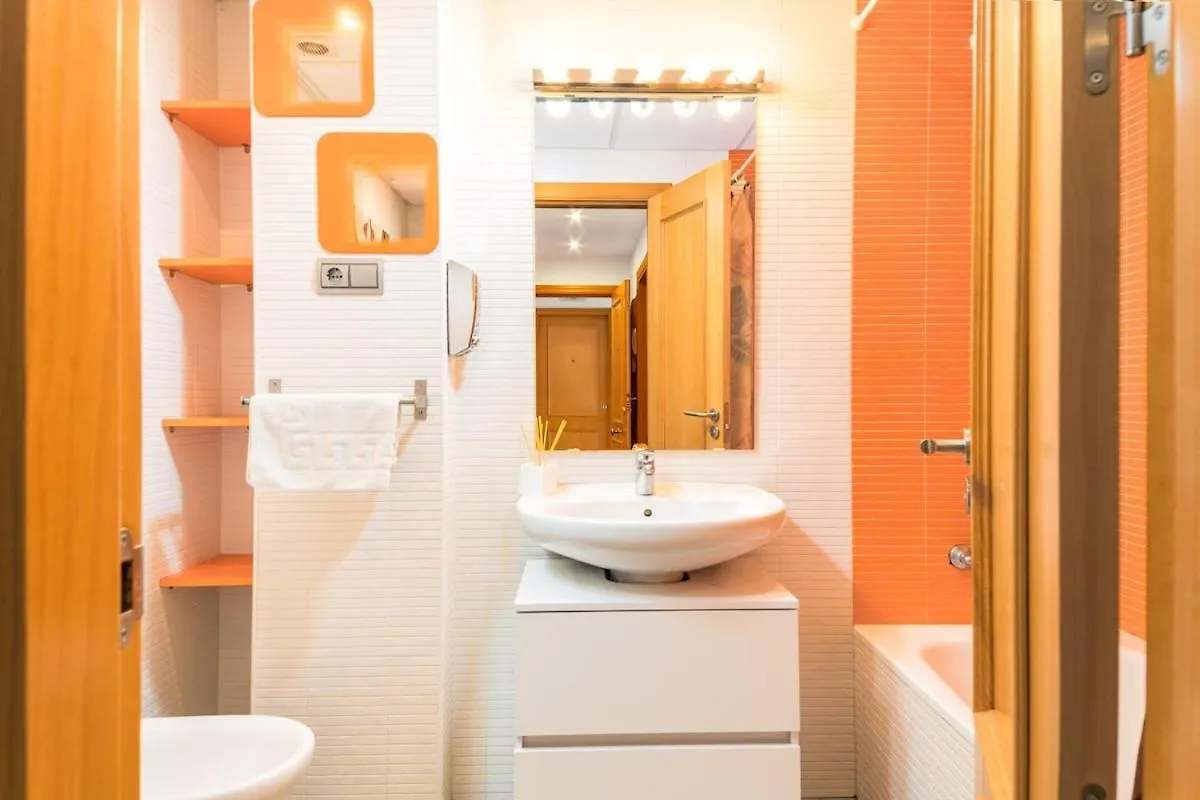 C54 - Homey Apartment 2 Bedroom In Town Malaga